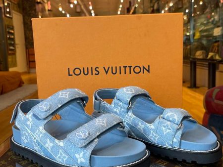 Louis Vuitton Paseo Flat Sandal (lightly pre-loved) Online Sale