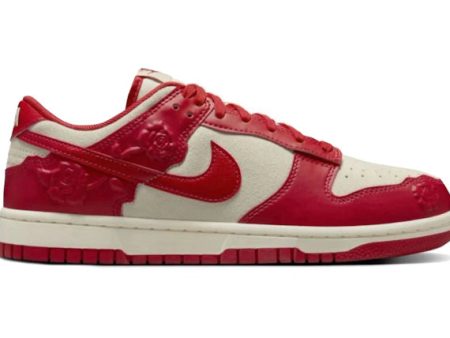 Nike Dunk Low Red Roses (Women s) Discount